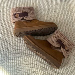 Tan knit UGG boots